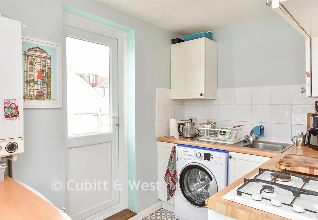 Kitchen - Clyde Road, Brighton, East Sussex - Wards of Kent
