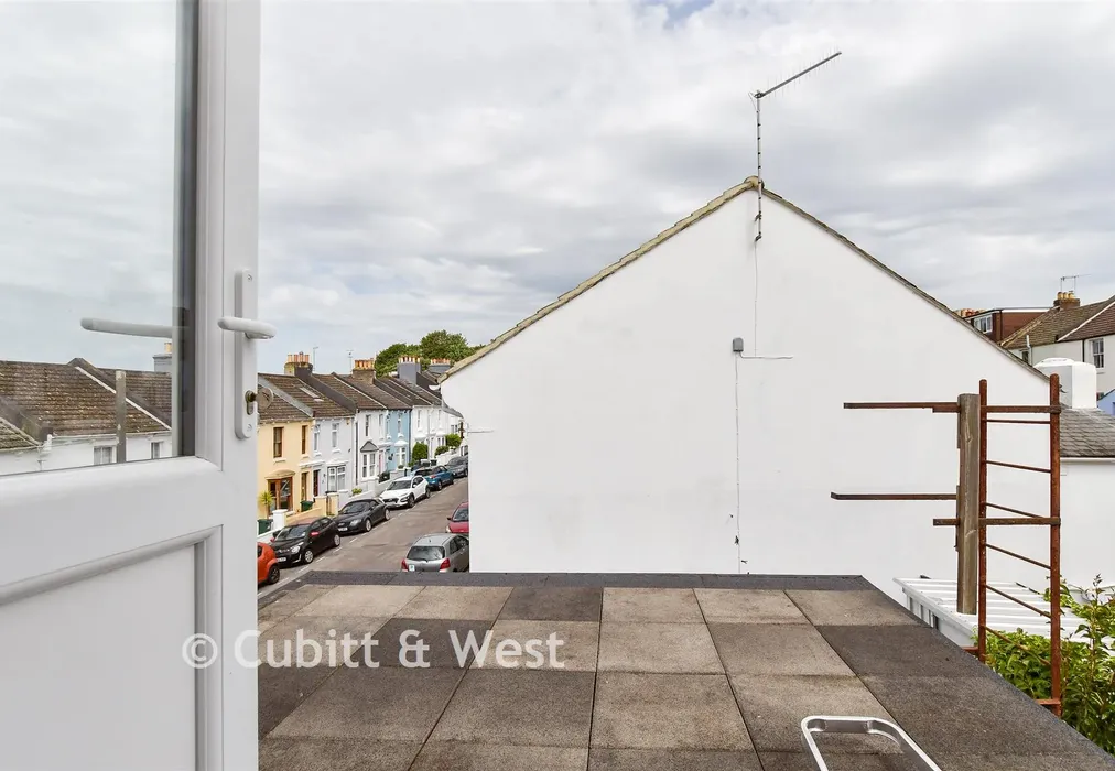 Terrace - Clyde Road, Brighton, East Sussex - Wards of Kent