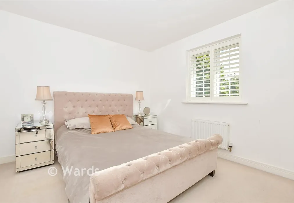Bedroom 4 - Regent Way, Kings Hill, Kent - Wards of Kent