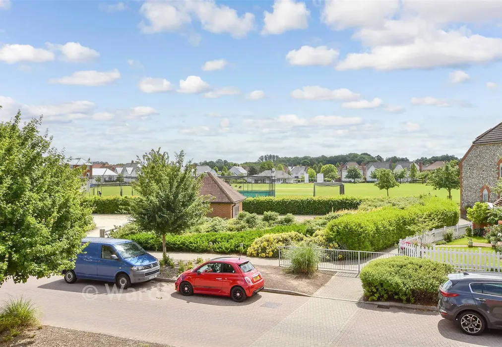 Views To Front - Regent Way, Kings Hill, Kent - Wards of Kent