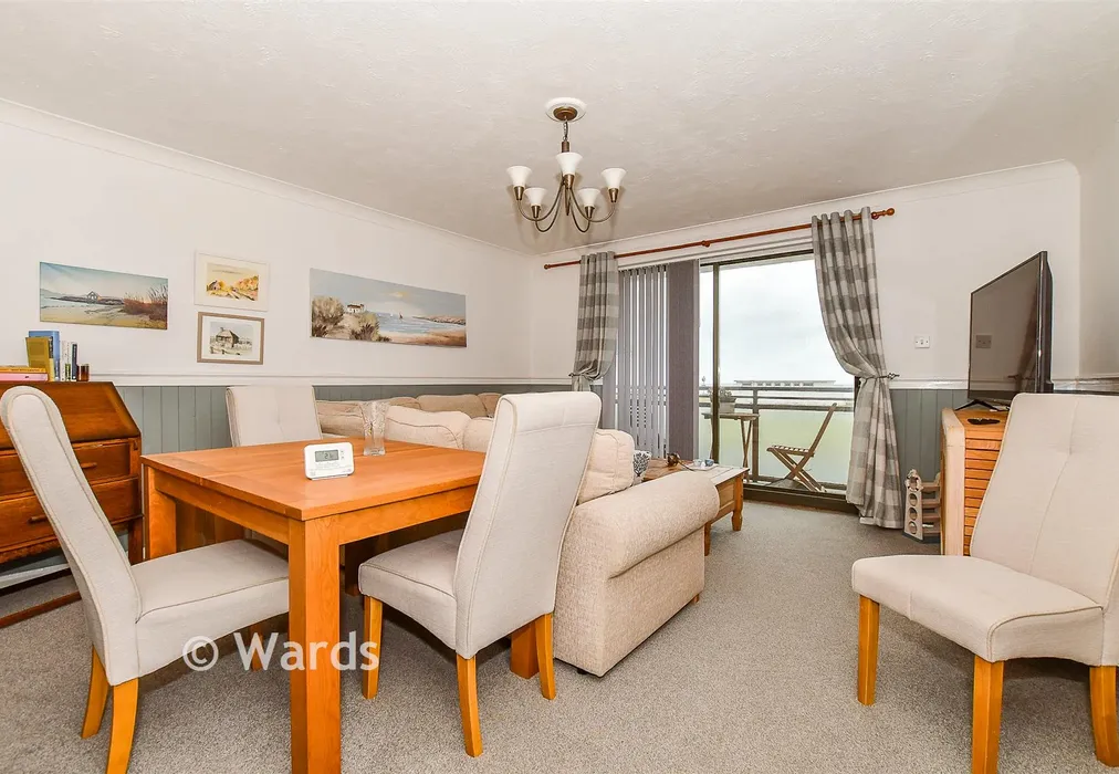 Lounge - Grand Parade, Littlestone, Kent - Wards of Kent