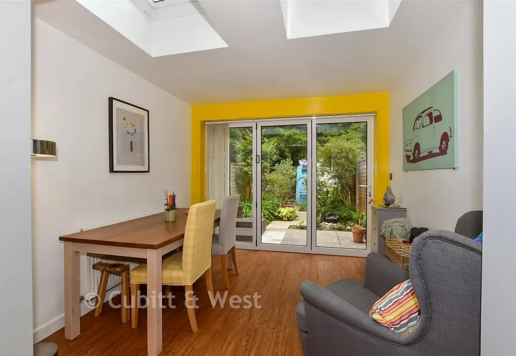 Dining Area - Troon Close, Ifield, West Sussex - Wards of Kent