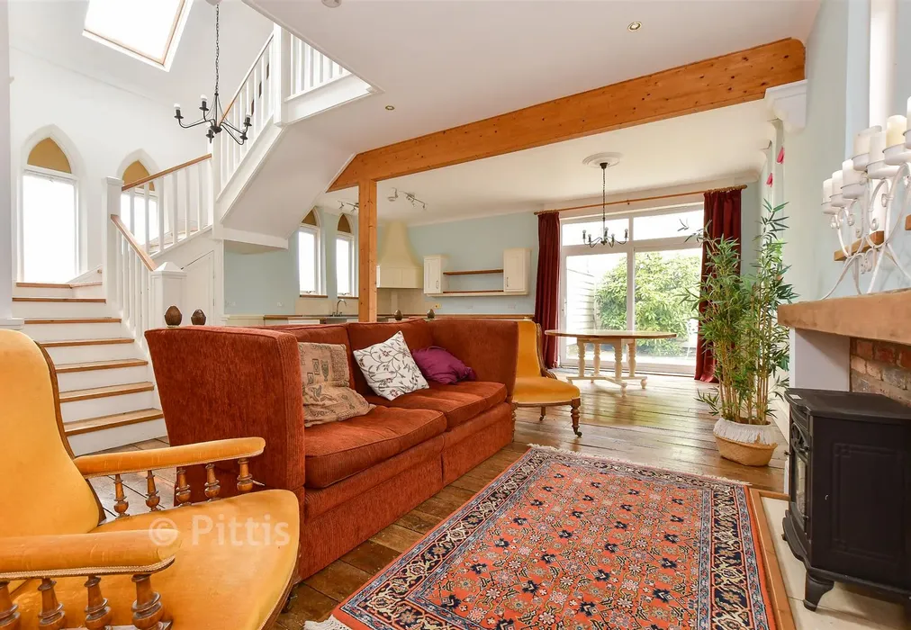 Lounge - Heath Road, Sandown, Isle of Wight - Wards of Kent