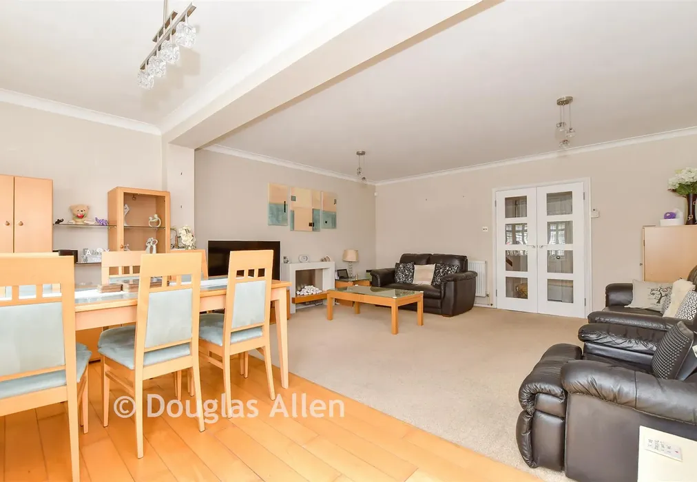 Dining Area - Rayburn Road, Hornchurch, Essex - Wards of Kent