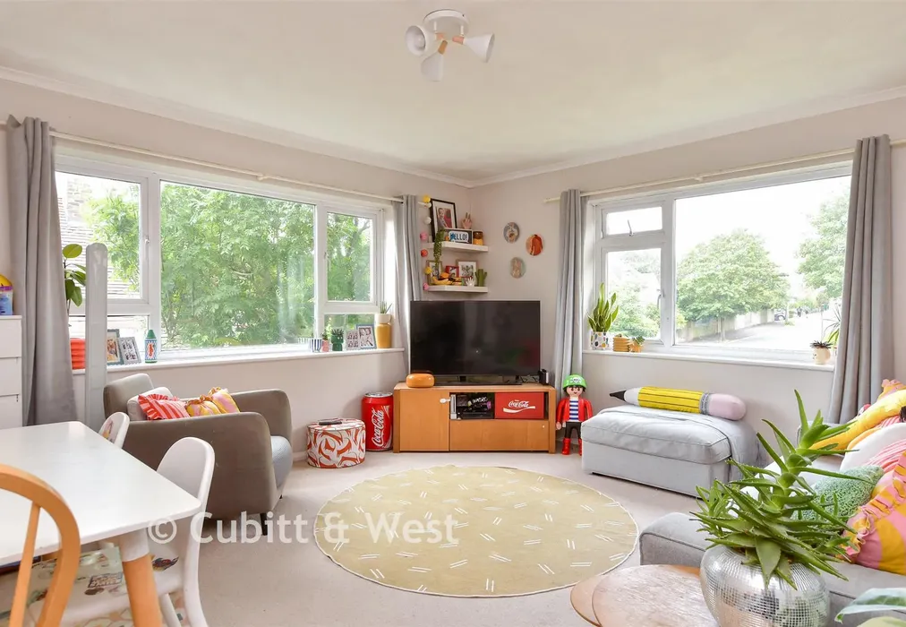 Lounge - Harrington Road, Brighton, East Sussex - Wards of Kent
