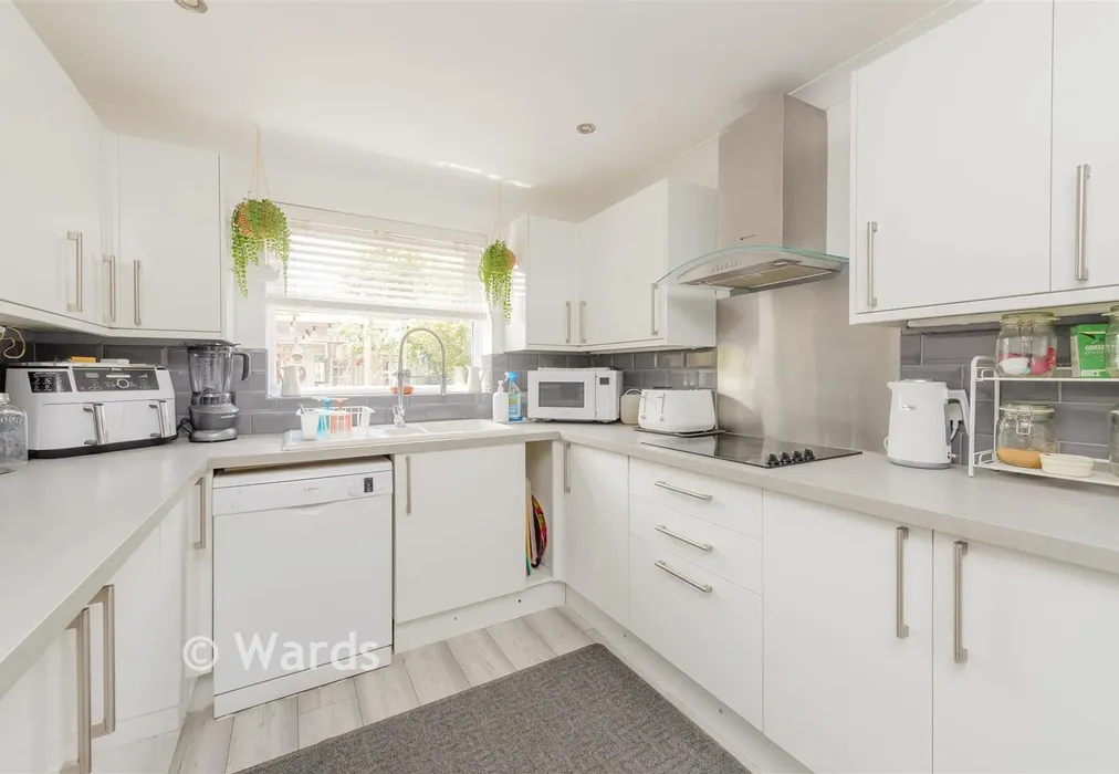 Kitchen - Bedgebury Close, Rochester, Kent - Wards of Kent