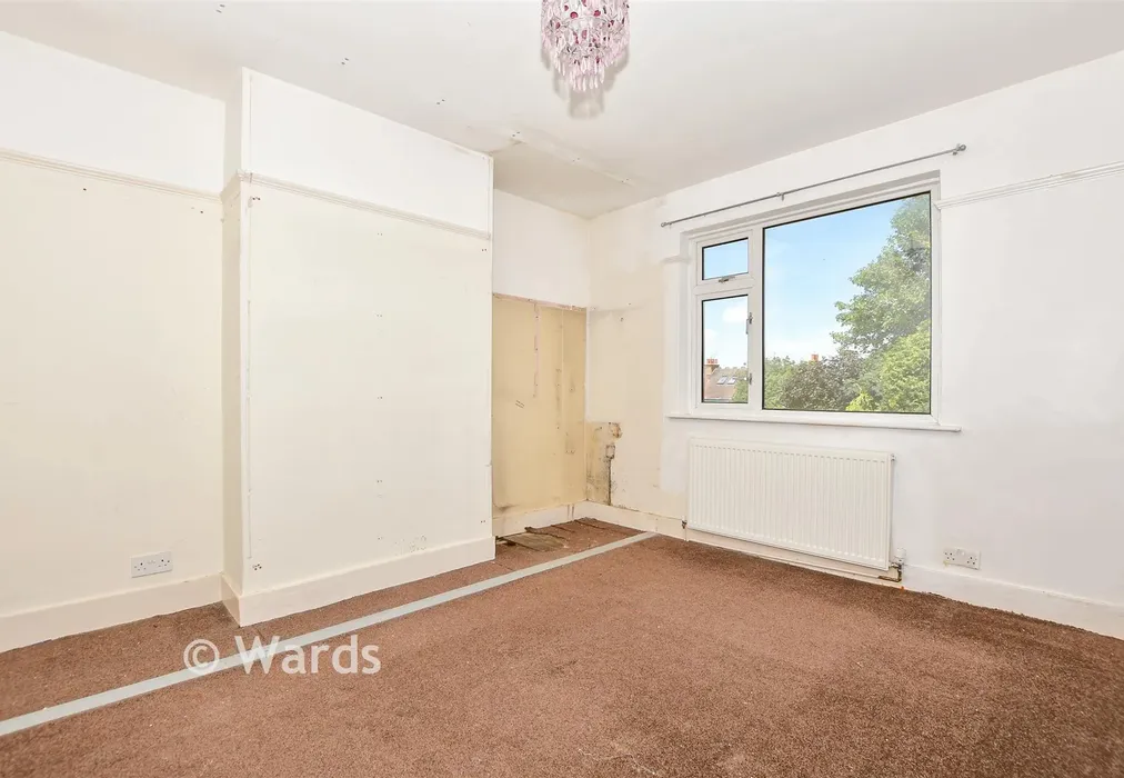 Bedroom 2 - The Fairway, Gravesend, Kent - Wards of Kent