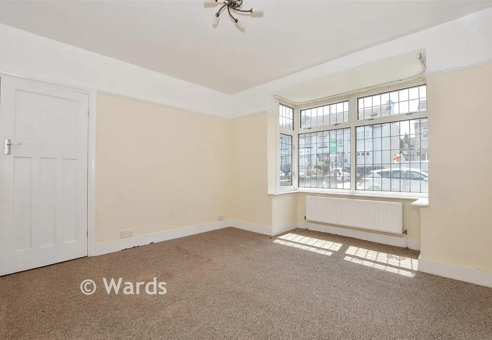 Lounge - The Fairway, Gravesend, Kent - Wards of Kent