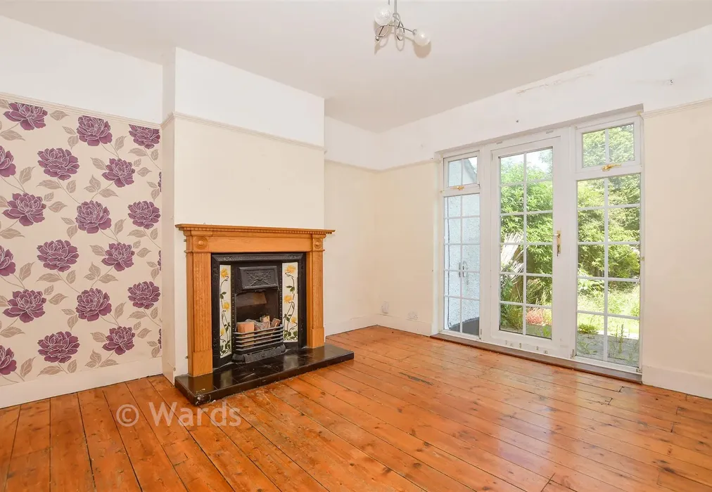 Dining Room - The Fairway, Gravesend, Kent - Wards of Kent