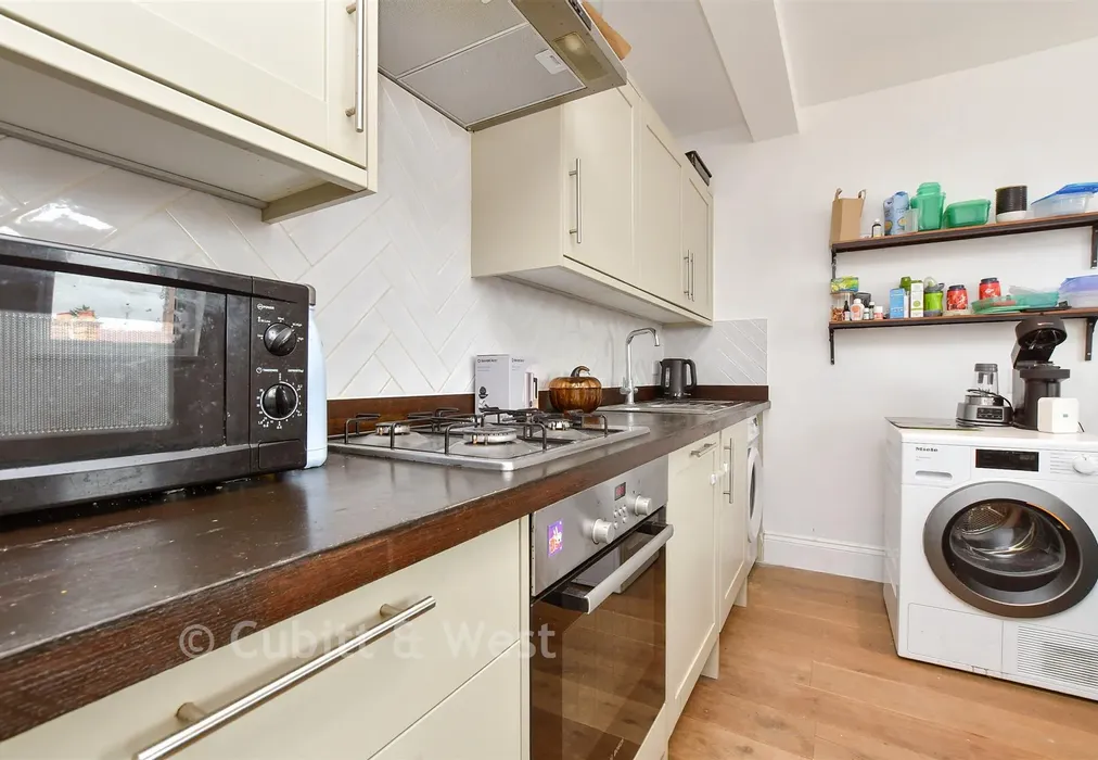 Lounge / Kitchen / Diner - Belmont Road, Wallington, Surrey - Wards of Kent