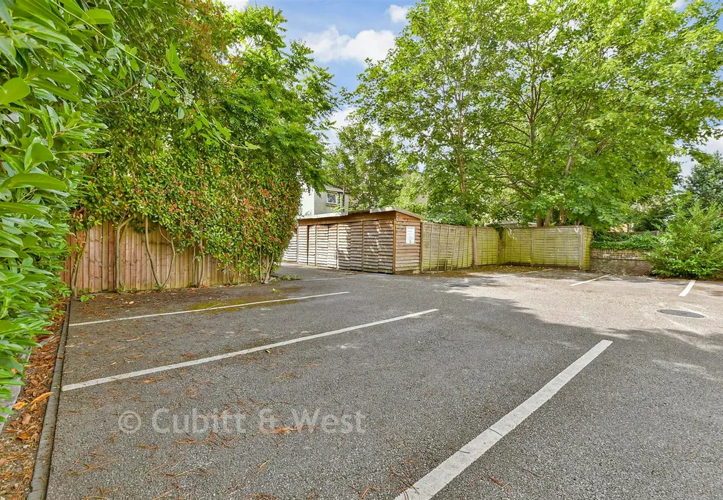 Driveway/Parking - Belmont Road, Wallington, Surrey - Wards of Kent