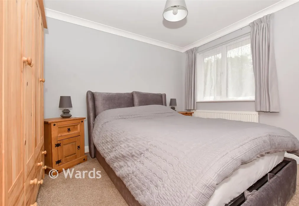 Bedroom 2 - Sandown Lees, Sandwich, Kent - Wards of Kent