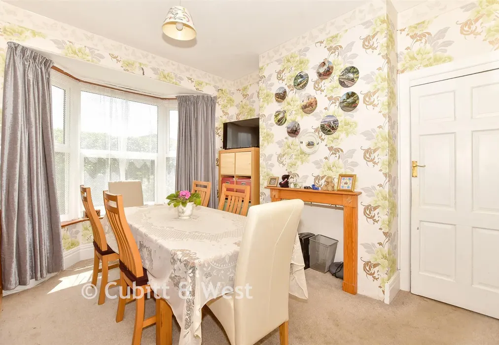 Dining Room - Haslemere Road, Emsworth, Hampshire - Wards of Kent