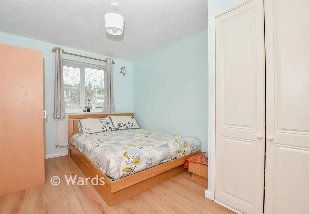 Bedroom 1 - Hart Street, Maidstone, Kent - Wards of Kent