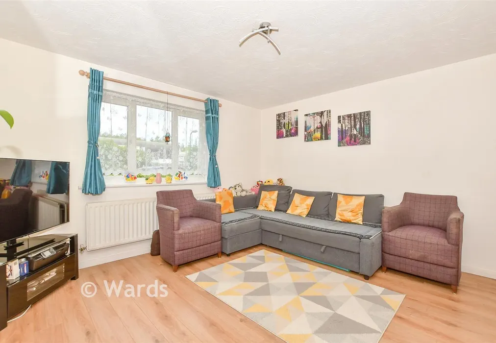 Lounge/Diner - Hart Street, Maidstone, Kent - Wards of Kent
