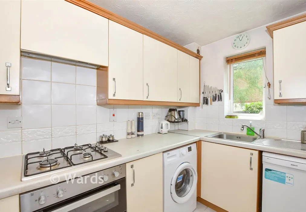 Kitchen - Hart Street, Maidstone, Kent - Wards of Kent