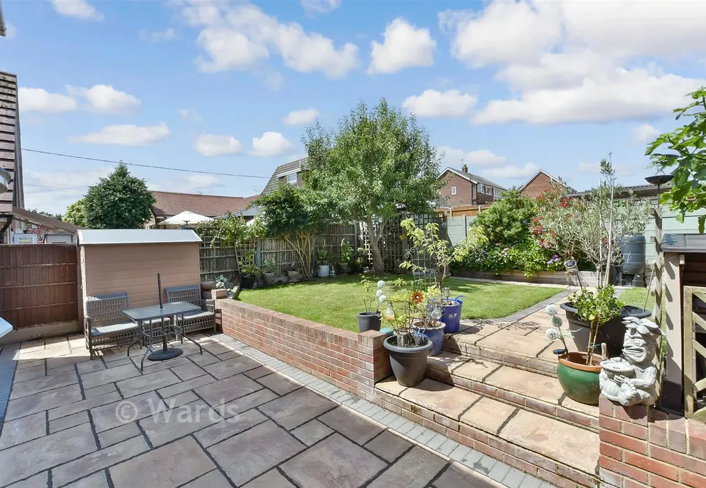 Rear Garden - Oak Lane, Minster, Sheerness, Kent - Wards of Kent