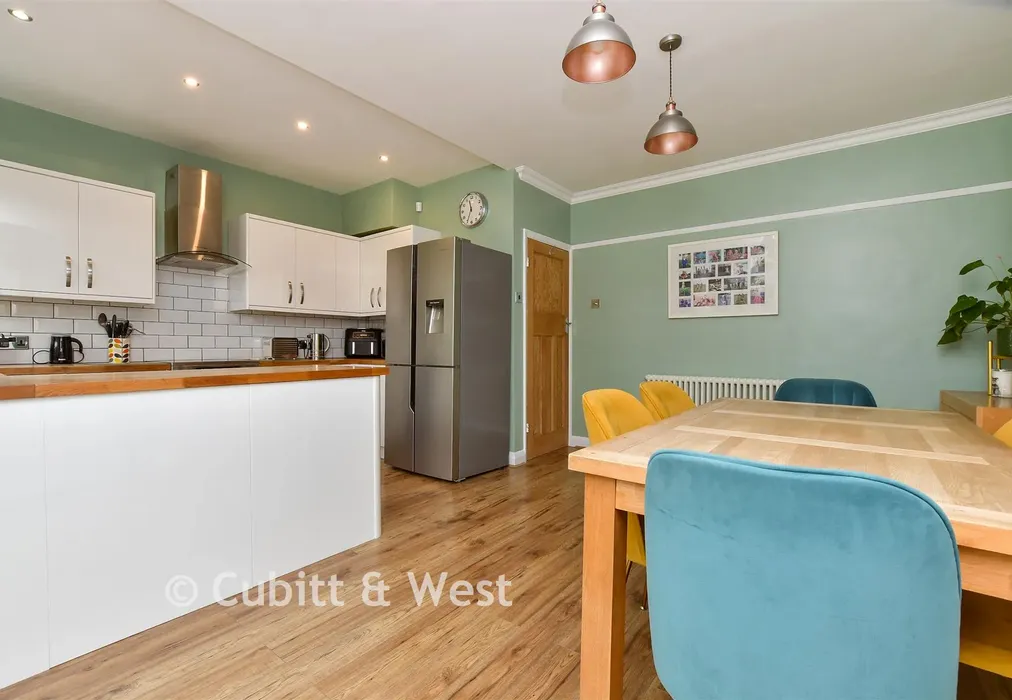 Kitchen / Diner - Benhill Wood Road, Sutton, Surrey - Wards of Kent