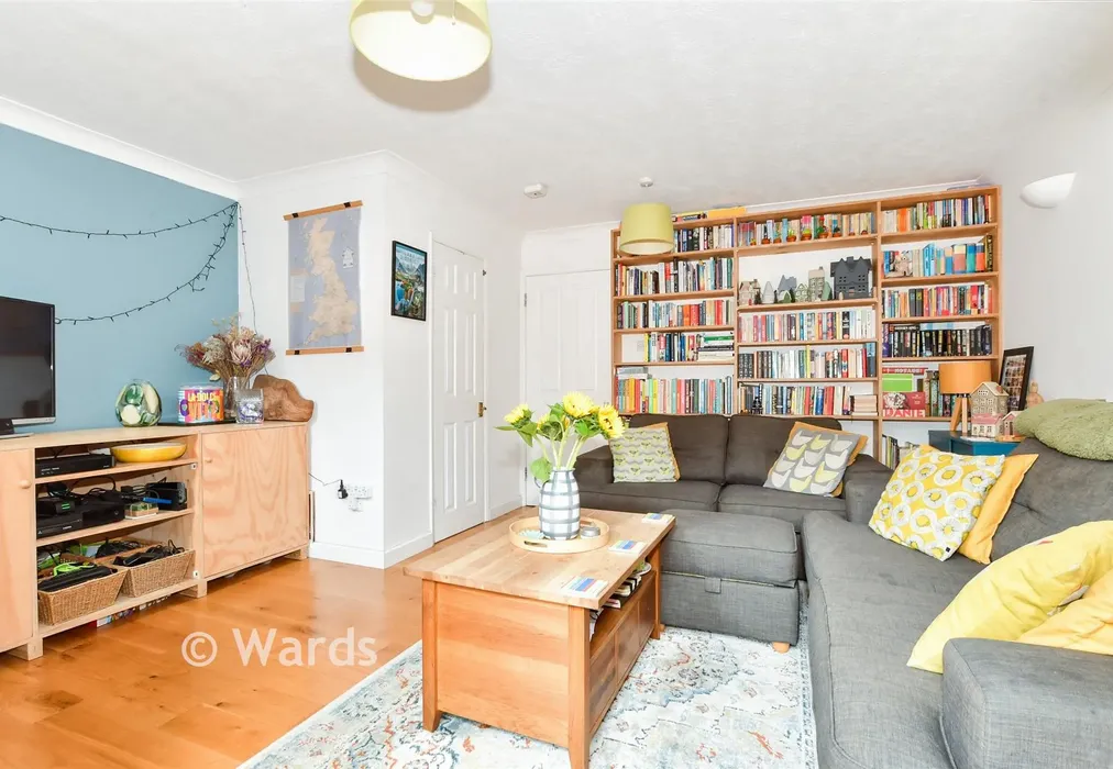 Lounge - Jenner Way, Eccles, Aylesford, Kent - Wards of Kent