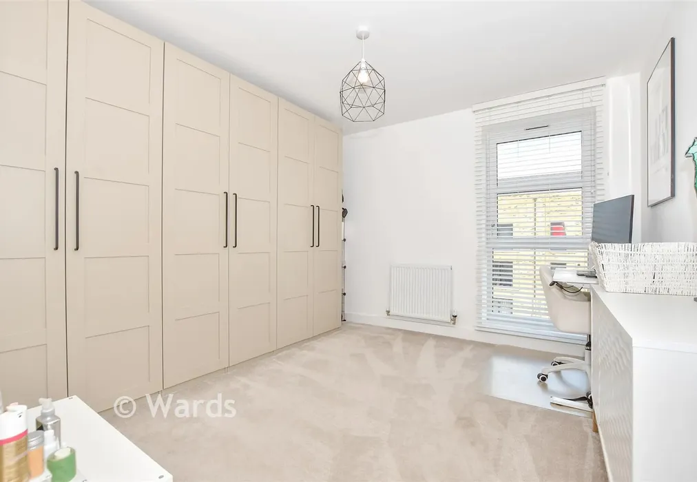 Bedroom 2 - Eastern Avenue, SWANSCOMBE, Kent - Wards of Kent