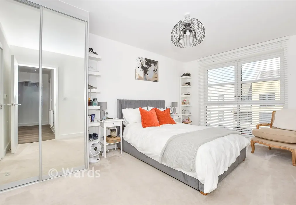 Bedroom 1 - Eastern Avenue, SWANSCOMBE, Kent - Wards of Kent