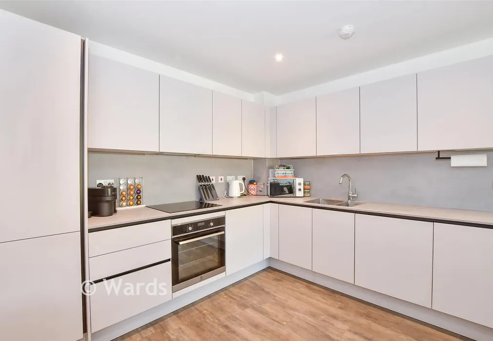 Lounge/Diner/ Kitchen - Eastern Avenue, SWANSCOMBE, Kent - Wards of Kent