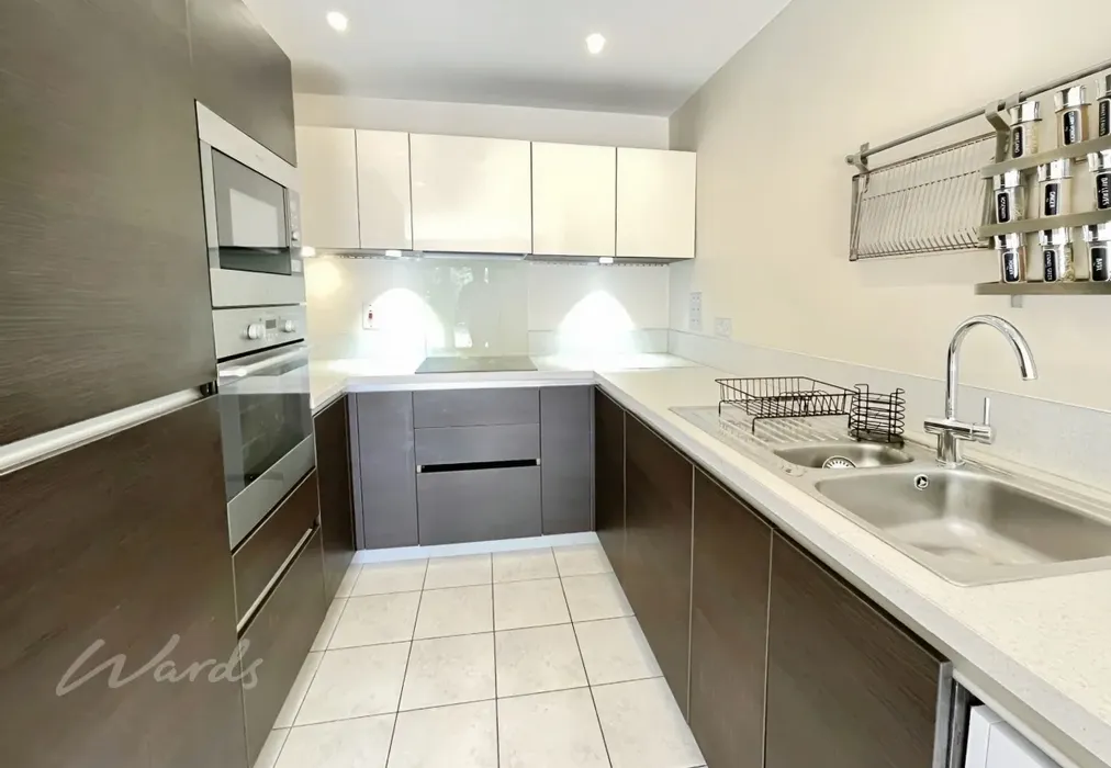 the cuaseway kitchen - The Causeway St. Mary's Island Chatham ME4 3SQ - Wards of Kent