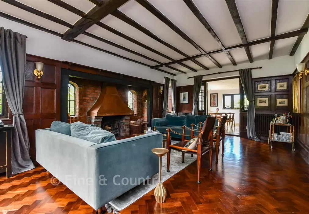 Sitting Room - Joss Gap Road, Broadstairs, Kent - Wards of Kent