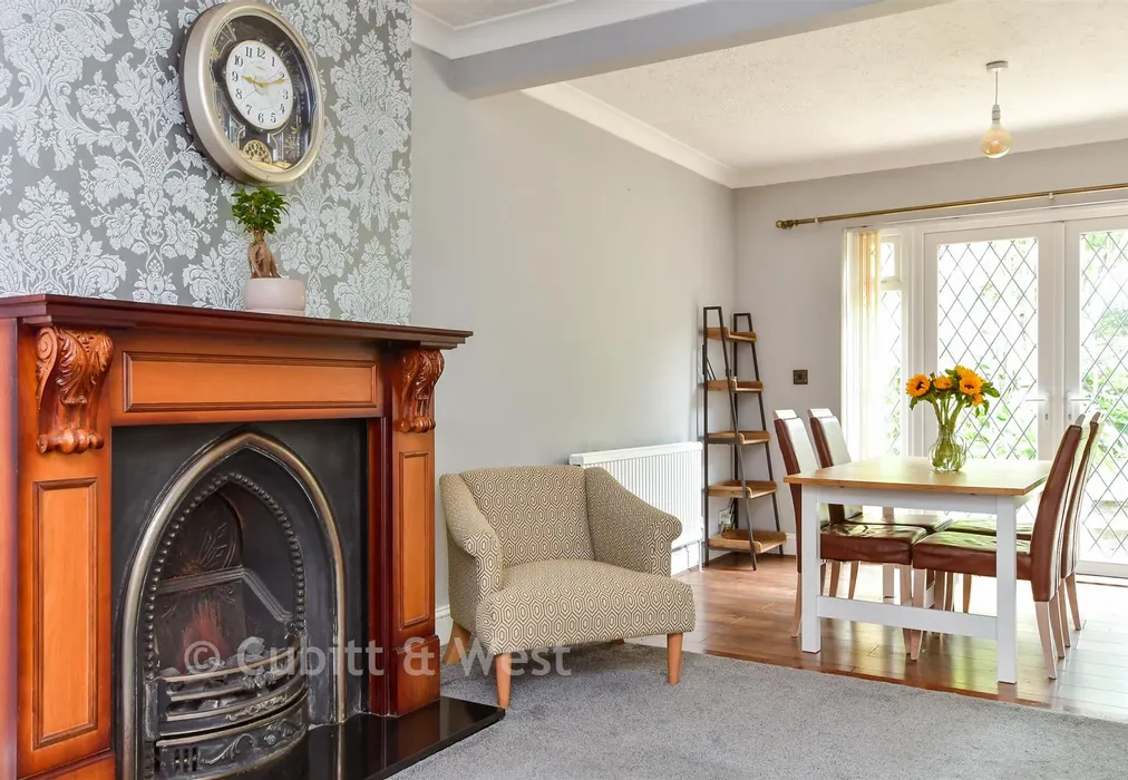 Internal Lifestyle Photograph - Falmer Road, Woodingdean, Brighton, East Sussex - Wards of Kent