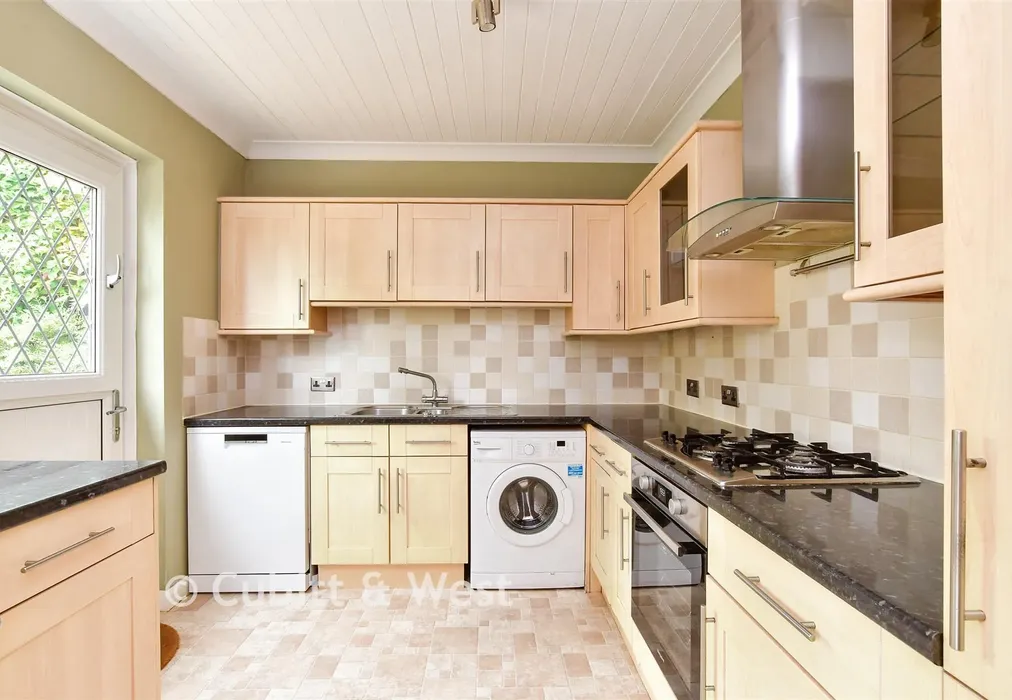 Kitchen - Falmer Road, Woodingdean, Brighton, East Sussex - Wards of Kent