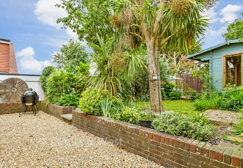 Rear Garden - Falmer Road, Woodingdean, Brighton, East Sussex - Wards of Kent
