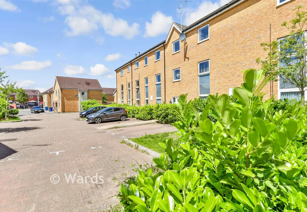 Driveway/Parking - Spinel Close, Sittingbourne, Kent - Wards of Kent