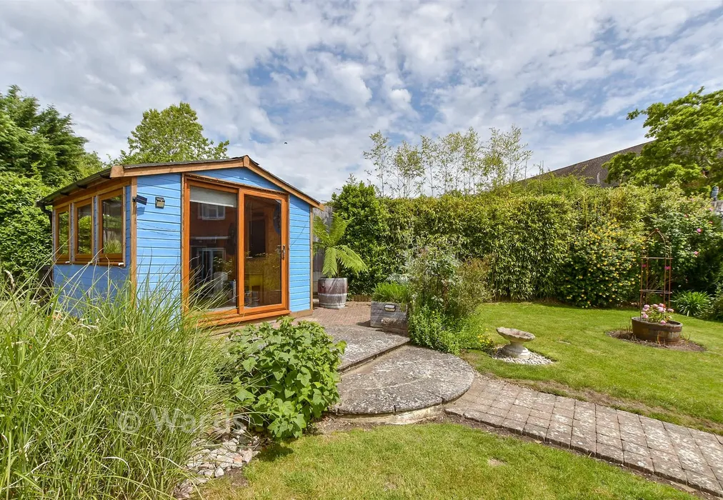 Rear Garden - Tilden Close, High Halden, Kent - Wards of Kent