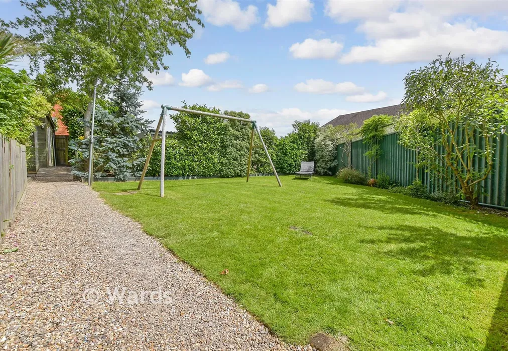 Rear Garden - Tilden Close, High Halden, Kent - Wards of Kent