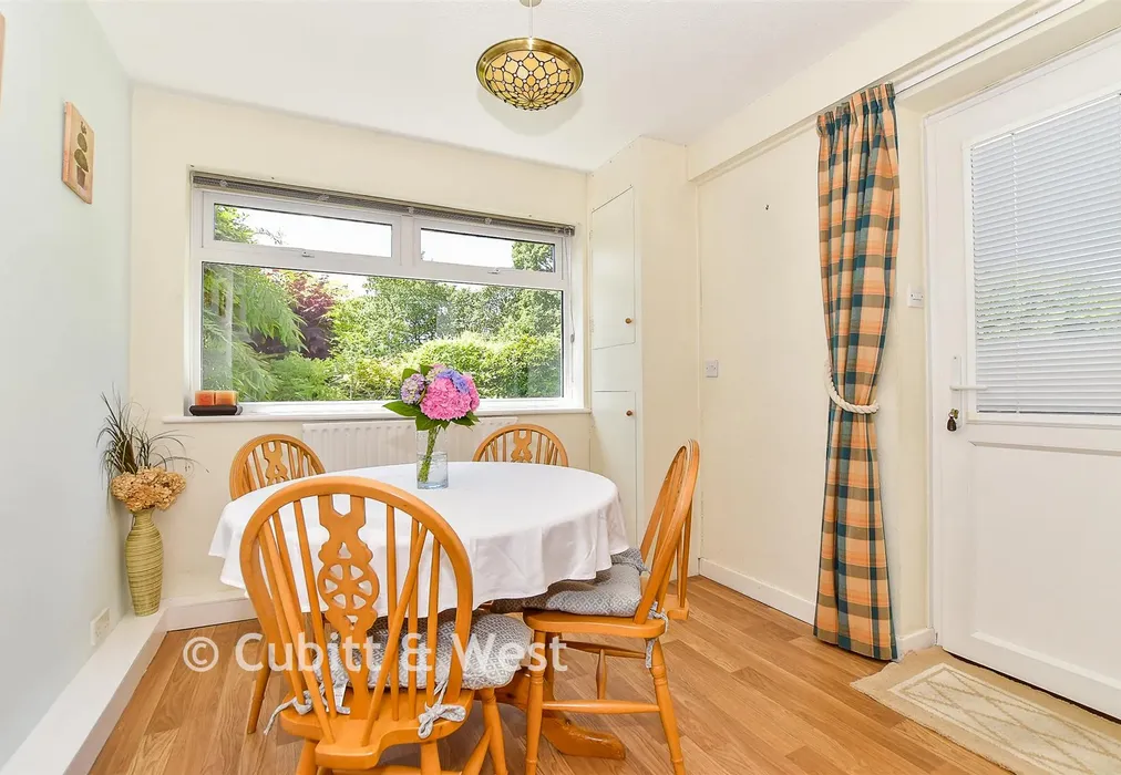 Breakfast Area - Fermor Road, Crowborough, East Sussex - Wards of Kent