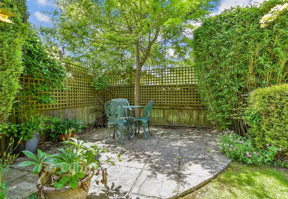 Patio / Decking - Fermor Road, Crowborough, East Sussex - Wards of Kent