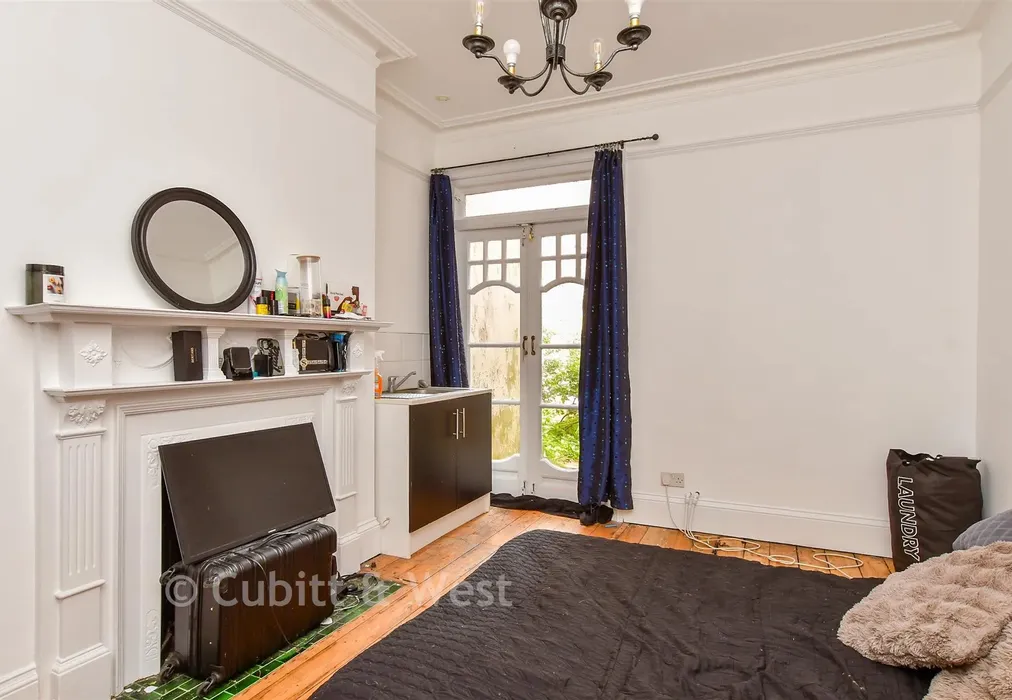 Dining Room - Heene Road, Worthing, West Sussex - Wards of Kent