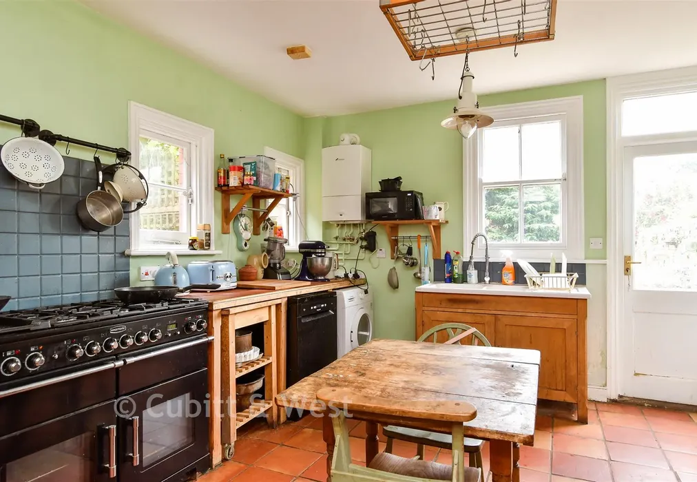 Kitchen - Heene Road, Worthing, West Sussex - Wards of Kent