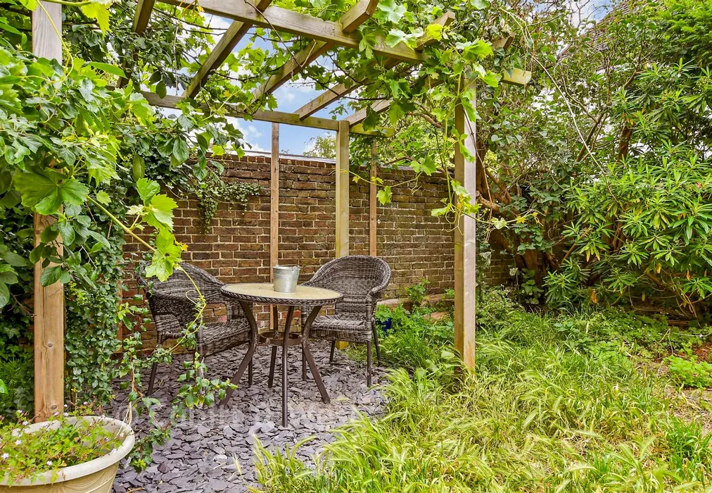 External Lifestyle Photograph* - Heene Road, Worthing, West Sussex - Wards of Kent