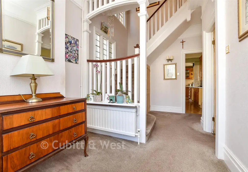 Entrance Hall - Mayfield Road, South Croydon, Surrey - Wards of Kent
