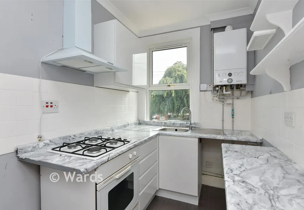 Kitchen - St. Peter's Park Road, Broadstairs, Kent - Wards of Kent