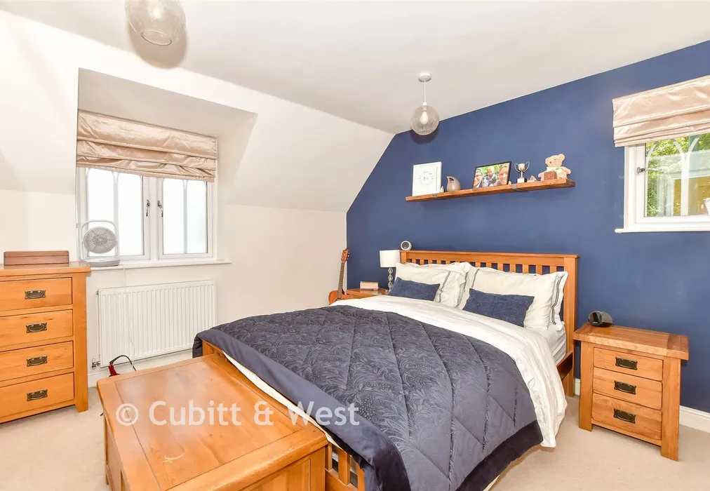 Bedroom 1 - Yapton Road, Barnham, West Sussex - Wards of Kent