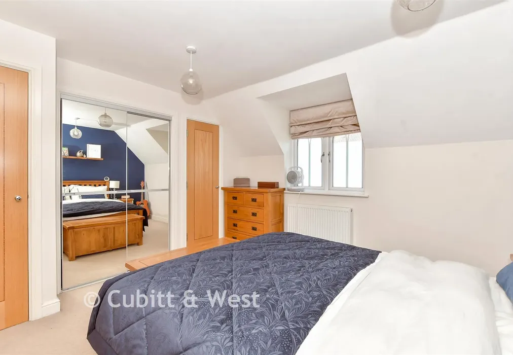 Bedroom 1 - Yapton Road, Barnham, West Sussex - Wards of Kent