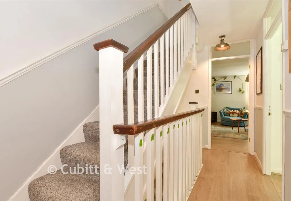 Landing - Parkfield, North Parade, Horsham, West Sussex - Wards of Kent