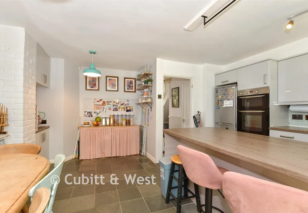 Kitchen/Dining Room - Parkfield, North Parade, Horsham, West Sussex - Wards of Kent