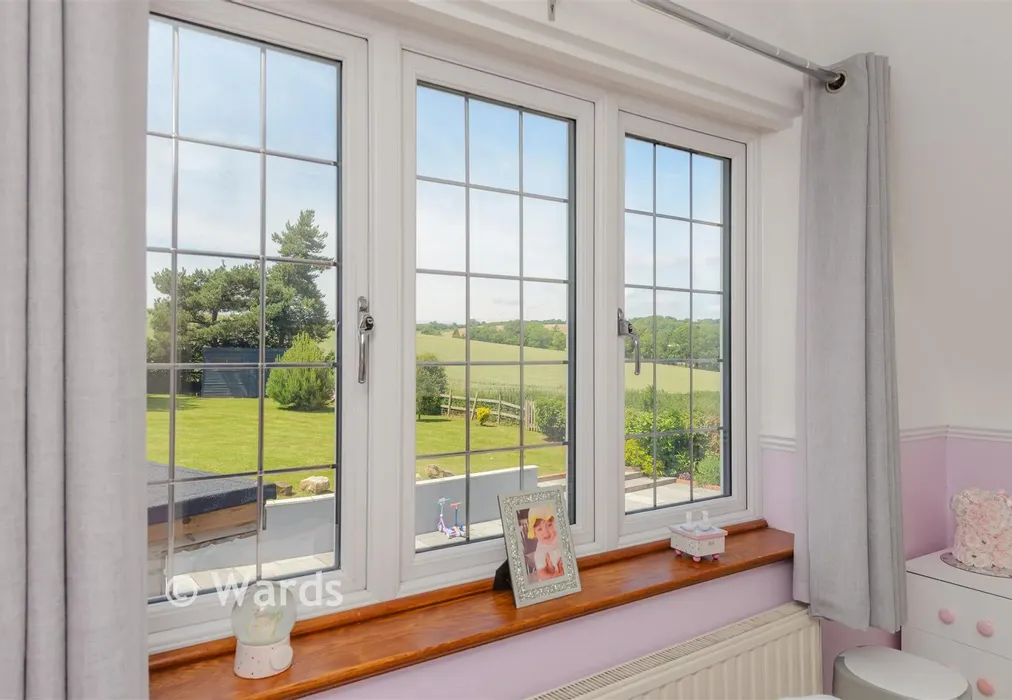 Internal Lifestyle Photograph - Beesfield Lane, Farningham, Kent - Wards of Kent
