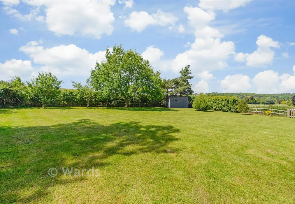 Rear Garden - Beesfield Lane, Farningham, Kent - Wards of Kent