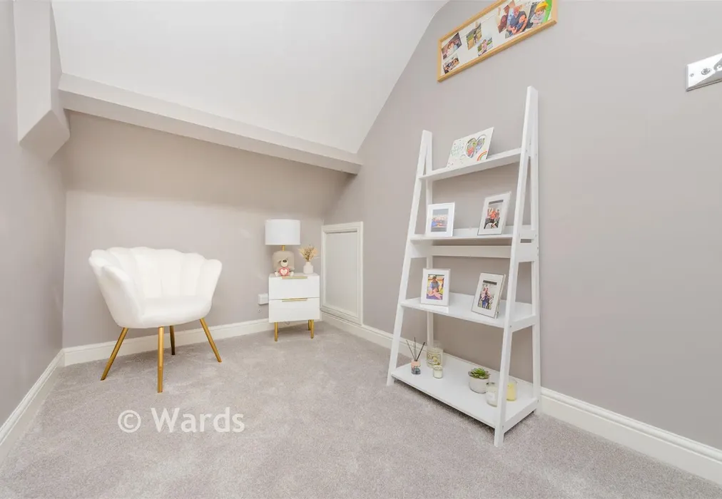 Landing - Beesfield Lane, Farningham, Kent - Wards of Kent