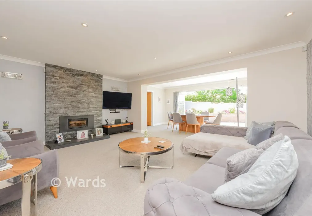 Lounge/Diner - Beesfield Lane, Farningham, Kent - Wards of Kent