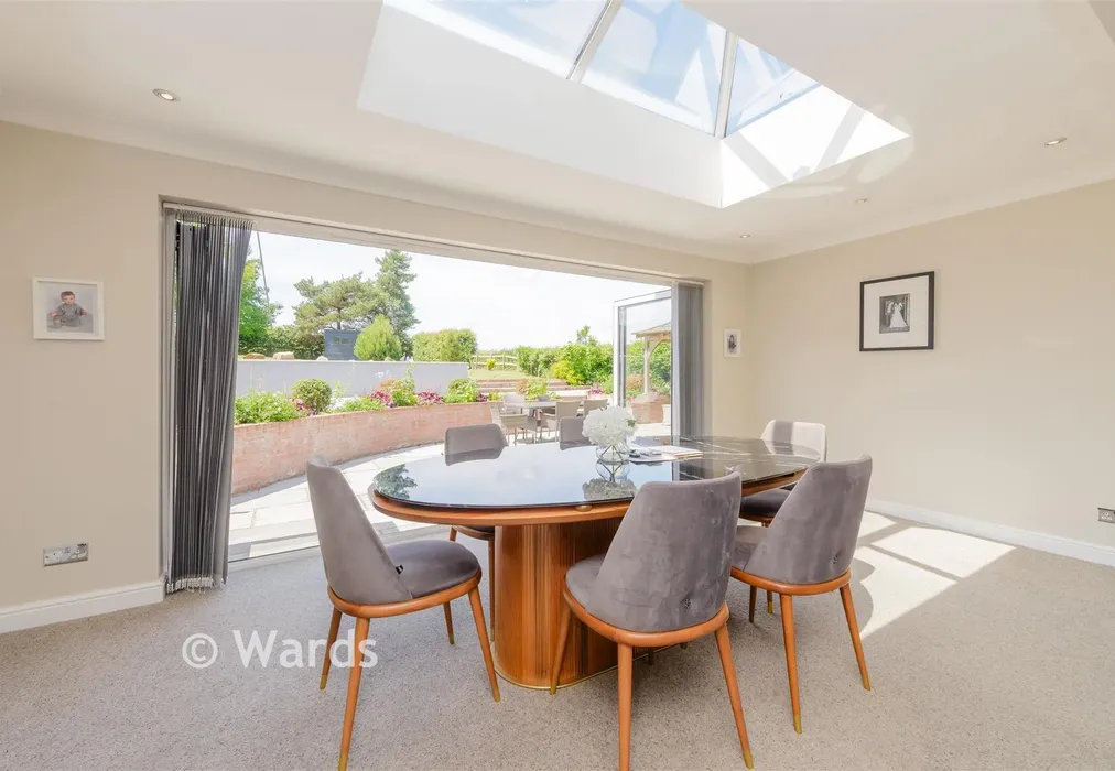 Lounge/Diner - Beesfield Lane, Farningham, Kent - Wards of Kent